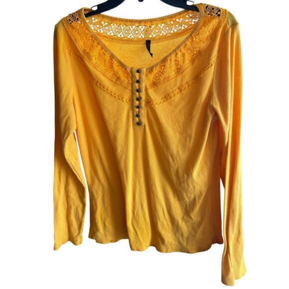 JW golden yellow ribbed lace trim Henley top Gilmore Girls Beachy sz M
